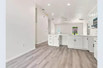 7358 Centerwood Avenue, Spring Hill, FL 34606 - Photo 10