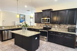 12722 Drakefield Dr, Spring Hill, FL 34610 - Photo 10