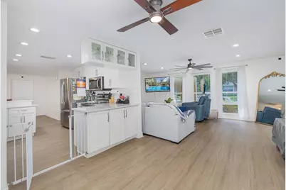 11555 Pine Street, Seminole, FL 33772 - Photo 40
