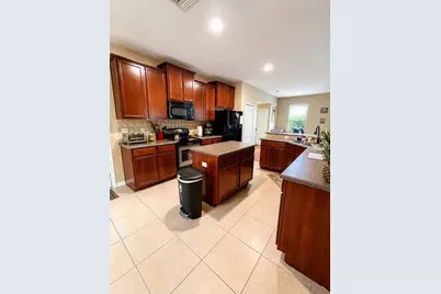 8309 Tidal Breeze Drive, Riverview, FL 33569 - Photo 2