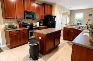 8309 Tidal Breeze Dr, Riverview, FL 33569 - Photo 2