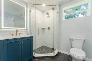 3018 E Norfolk St, Tampa, FL 33610 - Photo 12