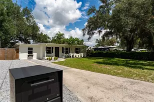 3018 E Norfolk St, Tampa, FL 33610 - Photo 2
