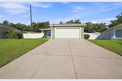 37150 Highland Bluff Circle, Dade City, FL 33523 - Photo 18