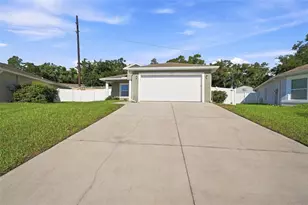 37150 Highland Bluff Cir, Dade City, FL 33523 - Photo 18