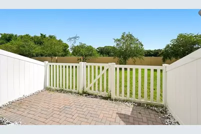 9755 Trumpet Vine Loop, New Port Richey, FL 34655 - Photo 18