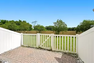 9755 Trumpet Vine Loop, New Port Richey, FL 34655 - Photo 18