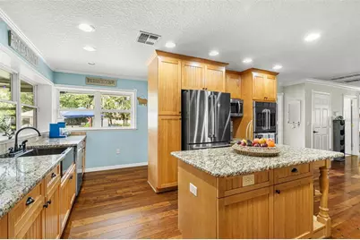 15610 Country Lane, Spring Hill, FL 34610 - Photo 14