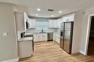 1202 Mandarin Dr, Holiday, FL 34691 - Photo 10