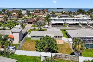 2175 Edythe Dr, Dunedin, FL 34698 - Photo 56