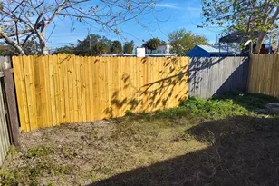 4136 Shoreline Dr, New Port Richey, FL 34652 - Photo 18