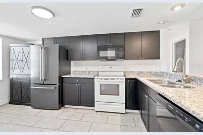 7570 92nd Street #203C, Seminole, FL 33777 - Photo 4