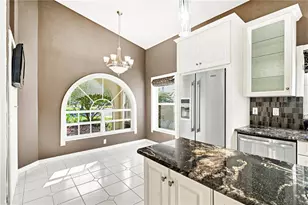 10097 Holly Berry Dr, Weeki Wachee, FL 34613 - Photo 4
