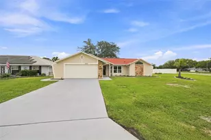 8161 Shalom Dr, Spring Hill, FL 34606 - Photo 2