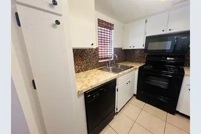5245 Amulet Drive #207, New Port Richey, FL 34652 - Photo 4
