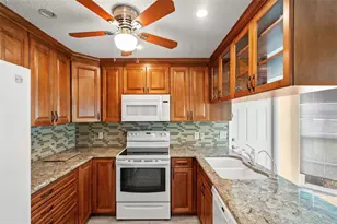 6090 Elcona Ct, Spring Hill, FL 34606 - Photo 12