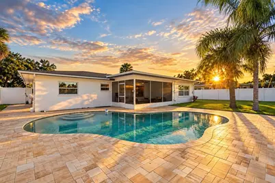 2172 University Drive S, Clearwater, FL 33764 - Photo 6