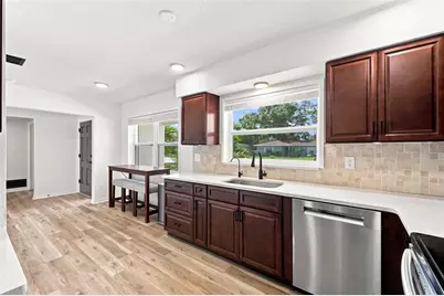 2172 University Drive S, Clearwater, FL 33764 - Photo 16