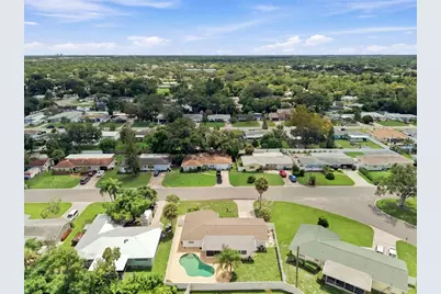 2172 University Drive S, Clearwater, FL 33764 - Photo 32