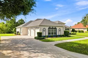 8698 Mississippi Run, Weeki Wachee, FL 34613 - Photo 56
