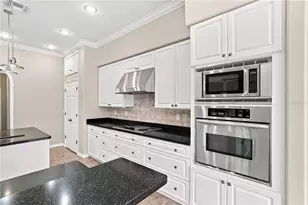 8698 Mississippi Run, Weeki Wachee, FL 34613 - Photo 20