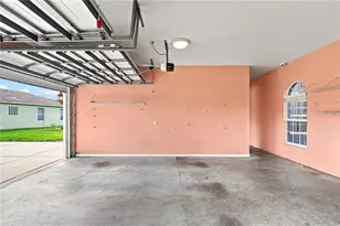 8698 Mississippi Run, Weeki Wachee, FL 34613 - Photo 16
