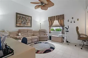9401 Fox Hollow Ln, Weeki Wachee, FL 34613 - Photo 28