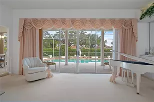 9401 Fox Hollow Ln, Weeki Wachee, FL 34613 - Photo 10