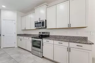 13607 Fairdale Ln, Spring Hill, FL 34609 - Photo 12