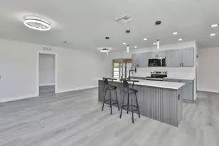 614 Huntington St, Brandon, FL 33511 - Photo 4