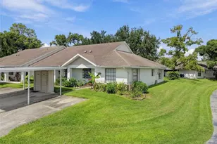 7610 Oakmont Ln, New Port Richey, FL 34654 - Photo 1