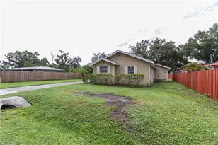 8107 E 19th Ave, Tampa, FL 33619 - Photo 2