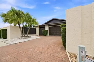 5005 Paloma Dr, Tampa, FL 33624 - Photo 4