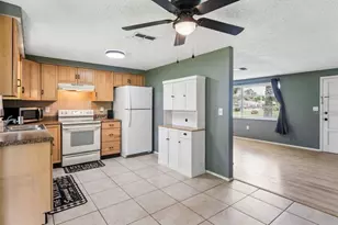 15915 Villa Dr, Hudson, FL 34667 - Photo 6