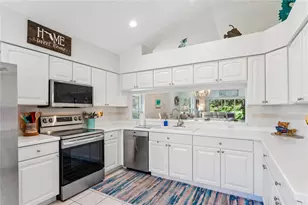 11849 Aranda Ct, Hudson, FL 34667 - Photo 12