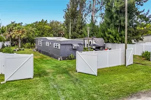 14529 Williams Ln, Hudson, FL 34667 - Photo 6