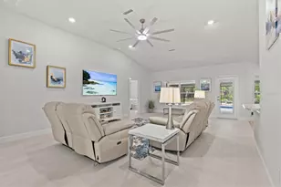 16174 Malden Rd, Weeki Wachee, FL 34614 - Photo 14