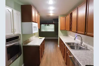 112 Husek Street, Masaryktown, FL 34604 - Photo 6