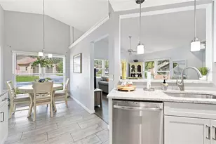 6802 Plumleaf Ct, Spring Hill, FL 34606 - Photo 16