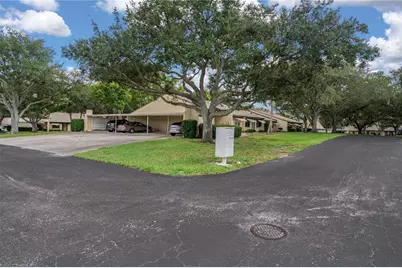 8310 High Point Circle #4, Port Richey, FL 34668 - Photo 2