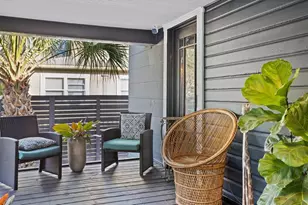 517 8th St N, Saint Petersburg, FL 33701 - Photo 6