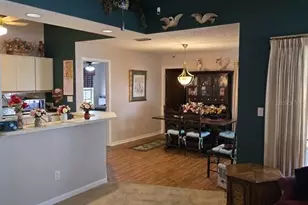 8008 La Serena Dr, Tampa, FL 33614 - Photo 4