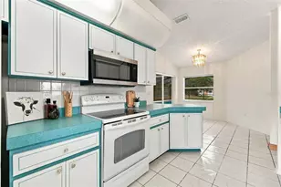 2442 Running Oak Ct, Spring Hill, FL 34608 - Photo 20