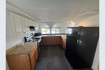 802 River View Lane, Tarpon Springs, FL 34689 - Photo 2