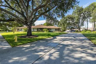 1428 Summer Isle Ct, Dunedin, FL 34698 - Photo 38