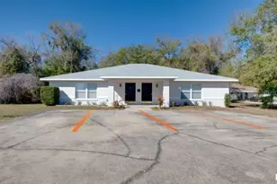 1920 NW 12th Ave, Crystal River, FL 34428 - Photo 2