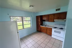 5227 Tangerine Dr, New Port Richey, FL 34652 - Photo 4