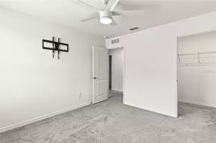13659 Newbridge St, Spring Hill, FL 34609 - Photo 18
