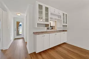 4217 Stratford Dr, New Port Richey, FL 34652 - Photo 2