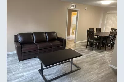 3914 King Drive, Brandon, FL 33511 - Photo 2